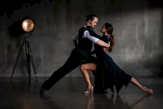 dans akademi tanıtım video