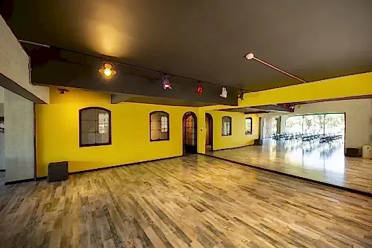 kiralık dans stüdyosu